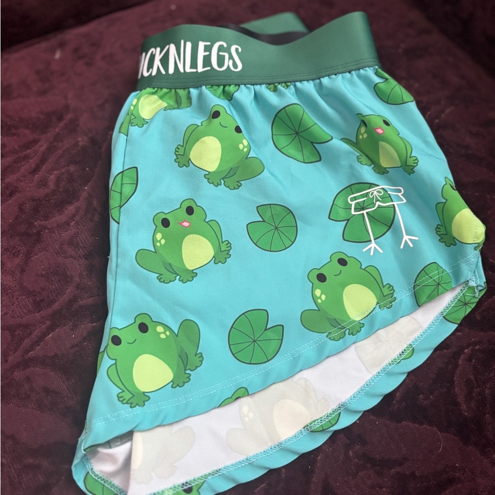 ChicknLegs Frog Running Shorts – Women’s Size [medium]